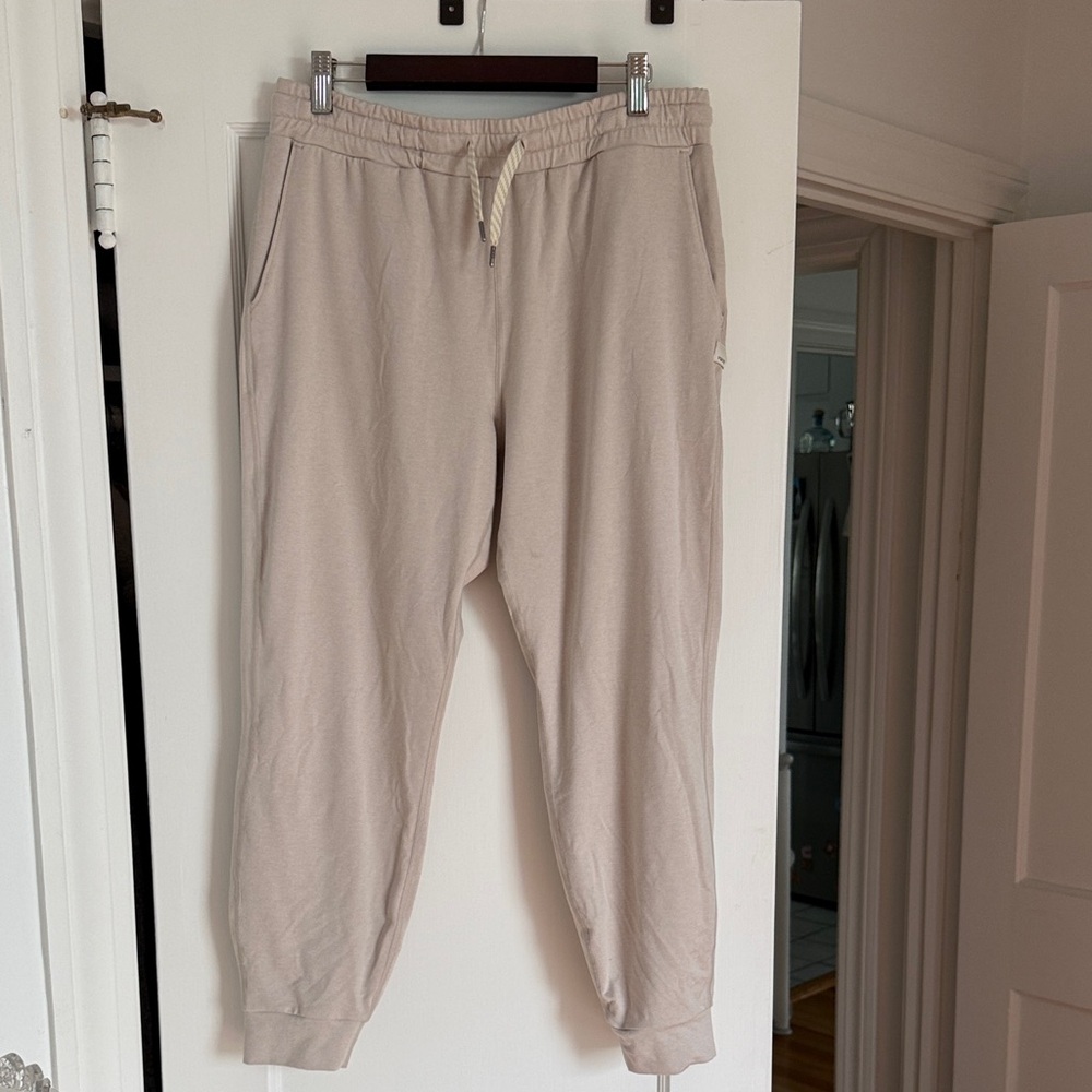 Vuori joggers